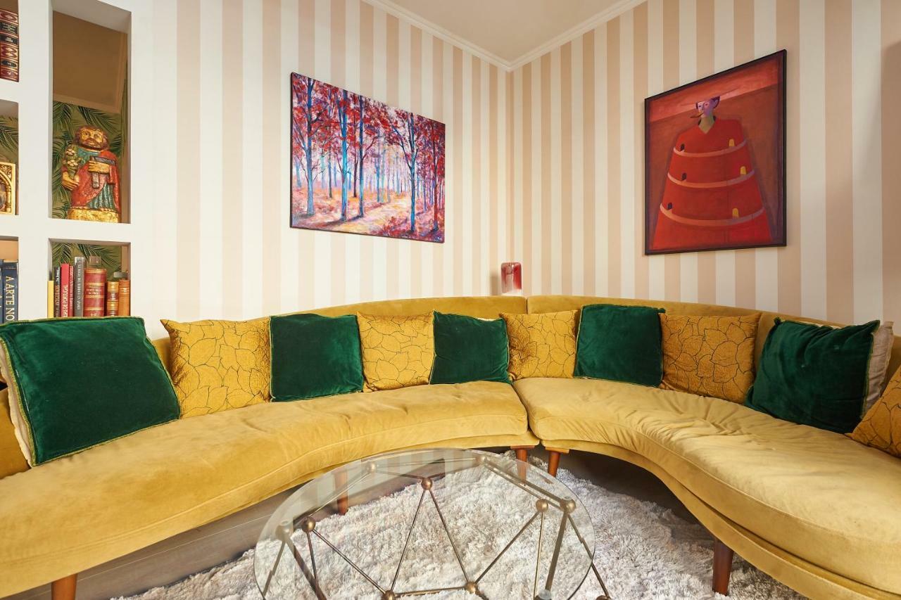 Апартаменты Luxurious Triplex Near The Beach In Эшторил Экстерьер фото